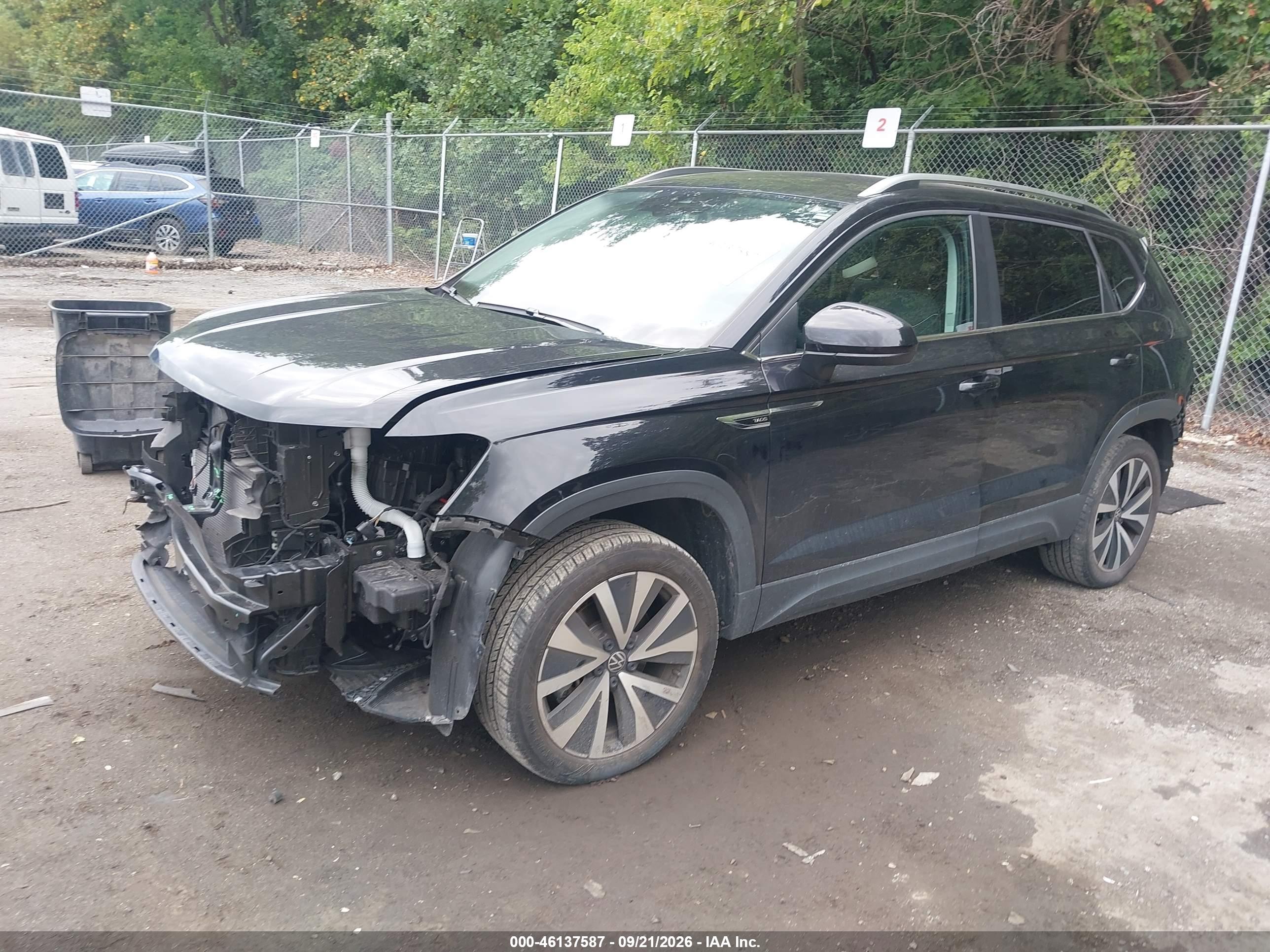 2024 VOLKSWAGEN TAOS 1.5T SE — I2