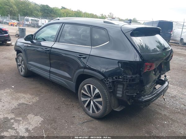 2024 VOLKSWAGEN TAOS 1.5T SE — I3