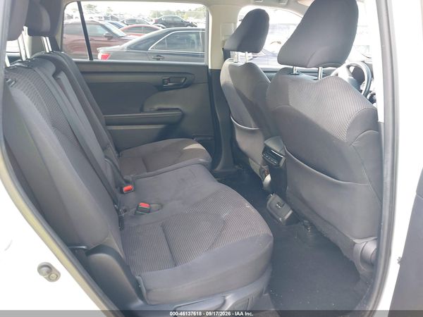 2021 TOYOTA HIGHLANDER L — I8