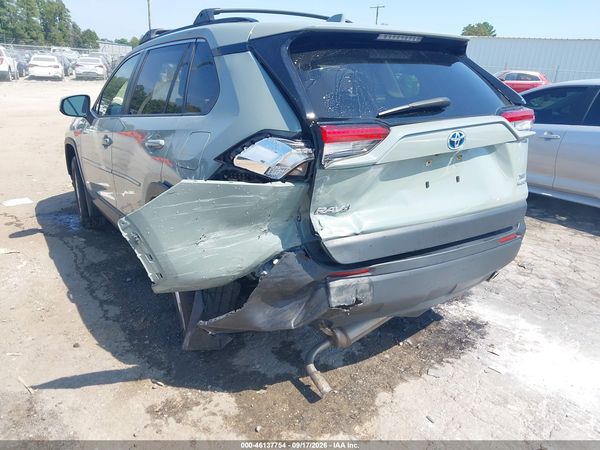 2021 TOYOTA RAV4 XLE — I6