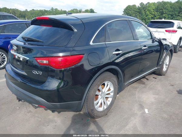 2016 INFINITI QX70 — I4