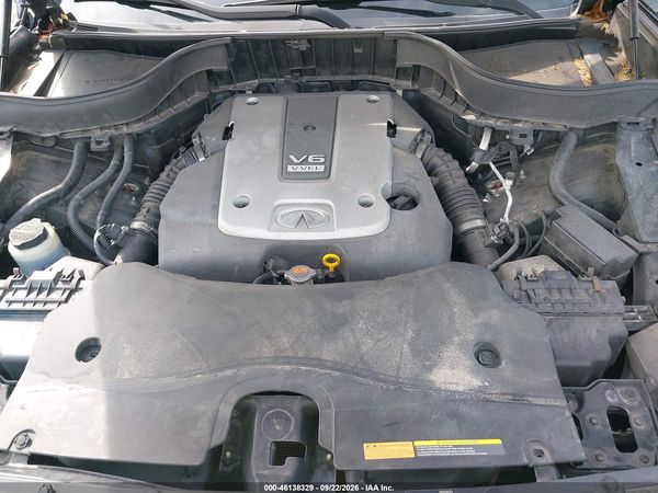 2016 INFINITI QX70 — I10