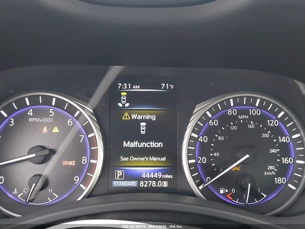 2017 INFINITI Q60 3.0T PREMIUM — I7