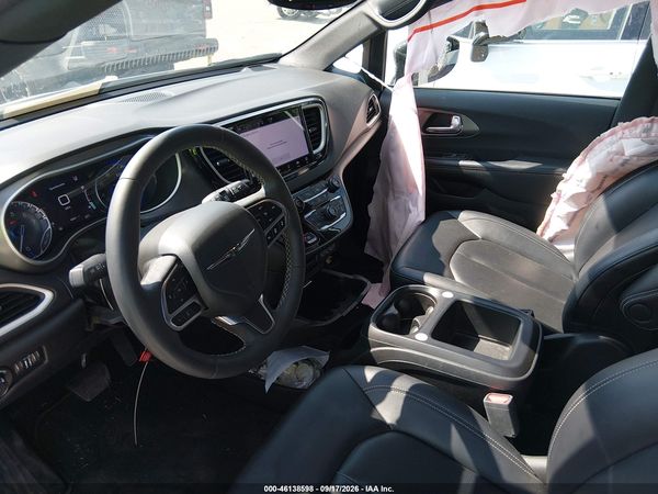 2025 CHRYSLER PACIFICA SELECT — I154
