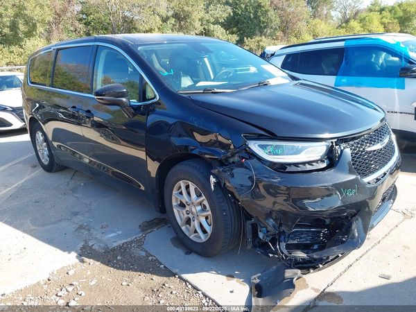 2024 CHRYSLER PACIFICA TOURING L — I1