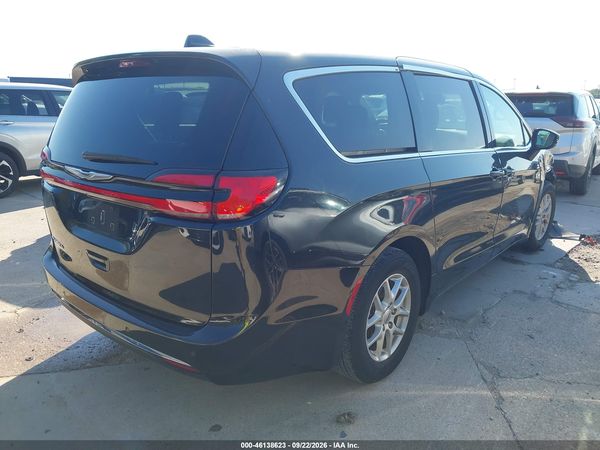 2024 CHRYSLER PACIFICA TOURING L — I4