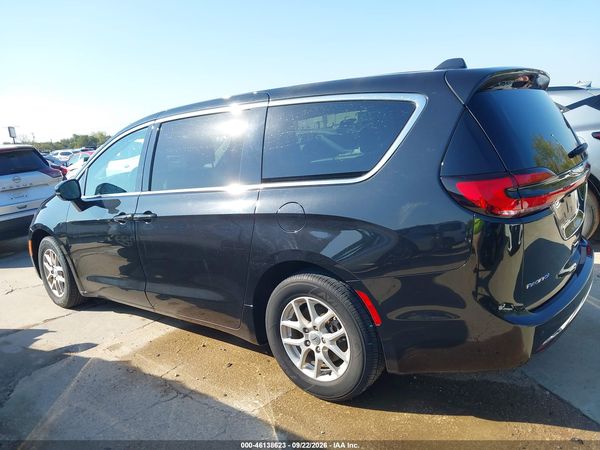 2024 CHRYSLER PACIFICA TOURING L — I117