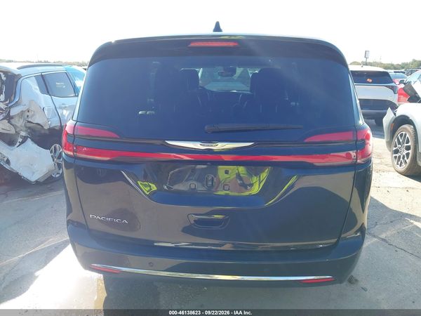 2024 CHRYSLER PACIFICA TOURING L — I119