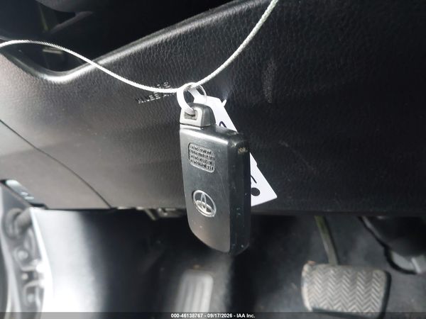 2017 TOYOTA RAV4 XLE — I11