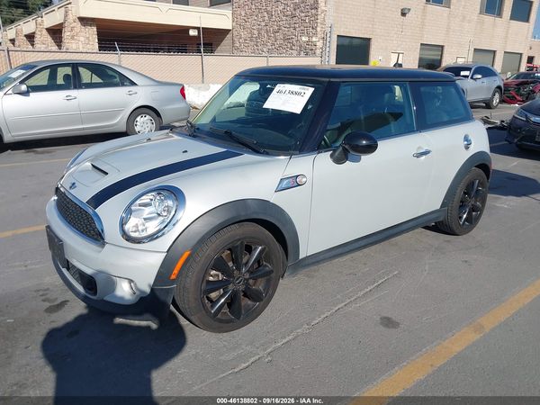 2012 MINI COOPER S — I2