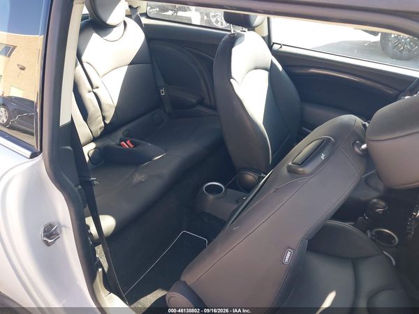 2012 MINI COOPER S — I8
