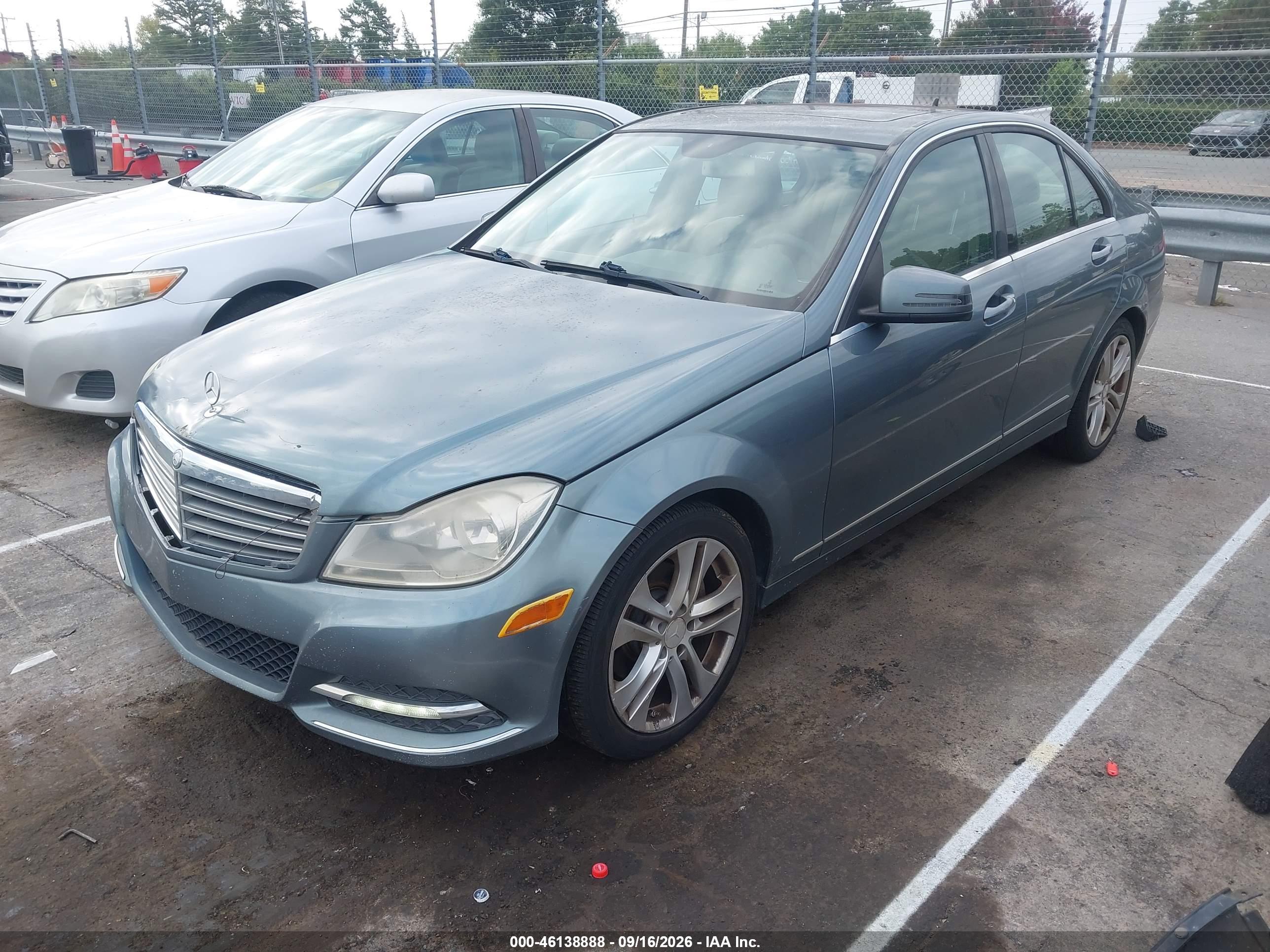 2012 MERCEDES-BENZ C 300 LUXURY 4MATIC — I2
