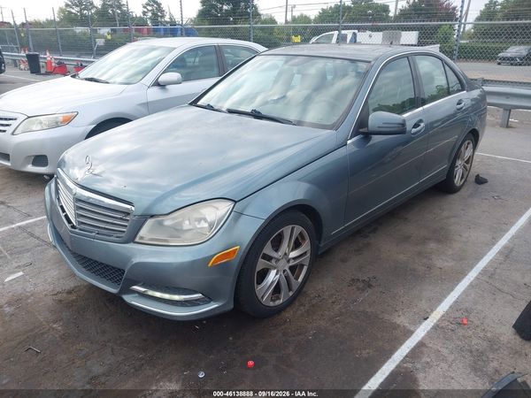 2012 MERCEDES-BENZ C 300 — I2