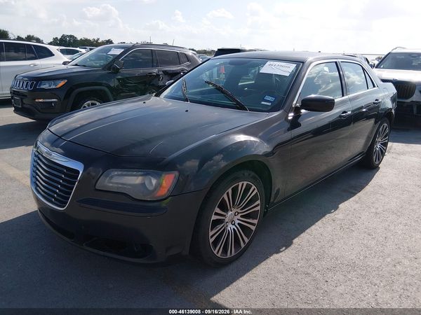 2013 CHRYSLER 300 — I2