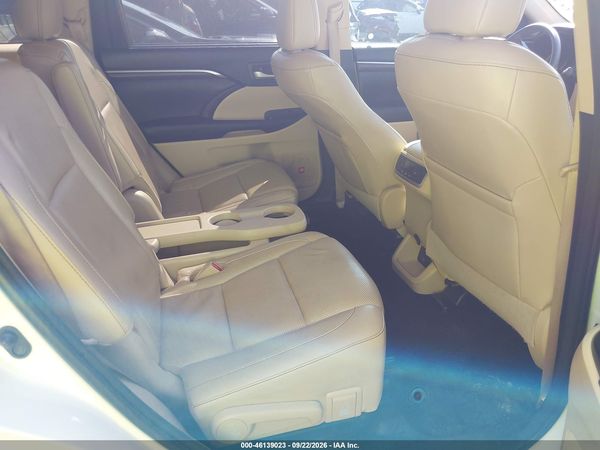 2016 TOYOTA HIGHLANDER LIMITED V6 — I8