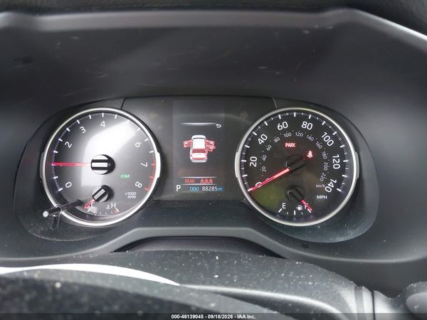 2020 TOYOTA RAV4 XLE PREMIUM — I7