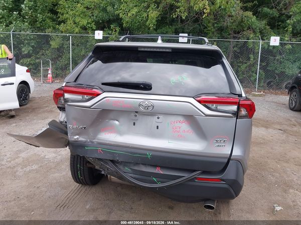 2020 TOYOTA RAV4 XLE PREMIUM — I119