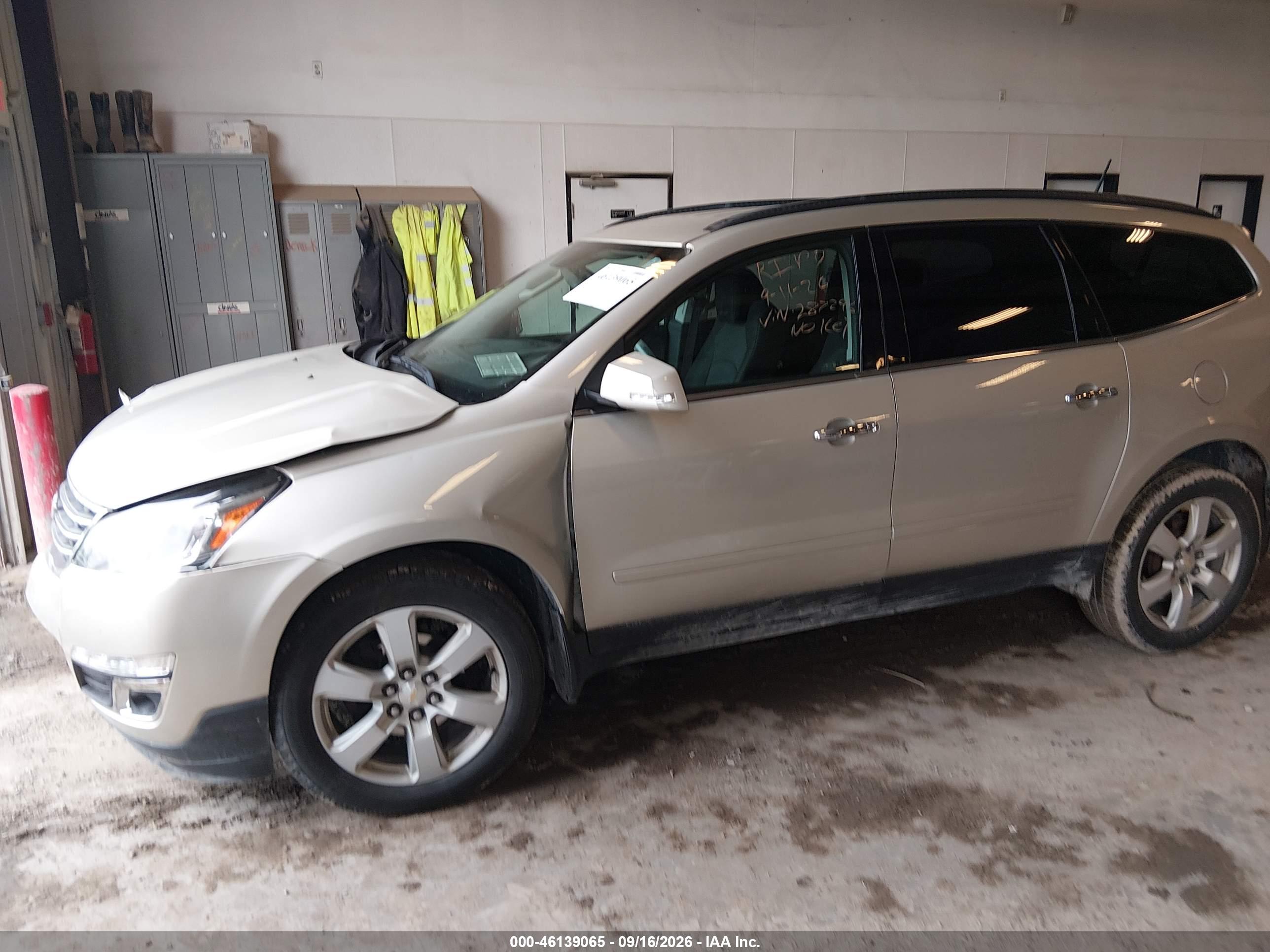 2016 CHEVROLET TRAVERSE LT — I2