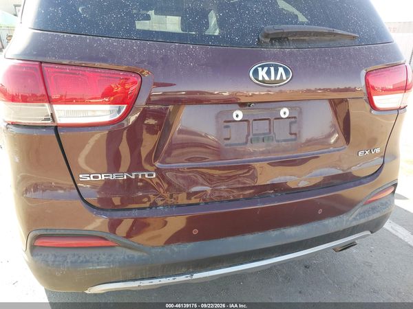 2017 KIA SORENTO 3.3L EX — I152
