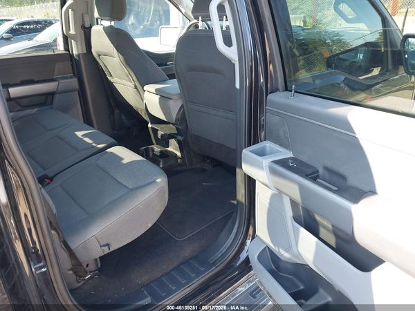 2025 FORD F-150 XLT — I8