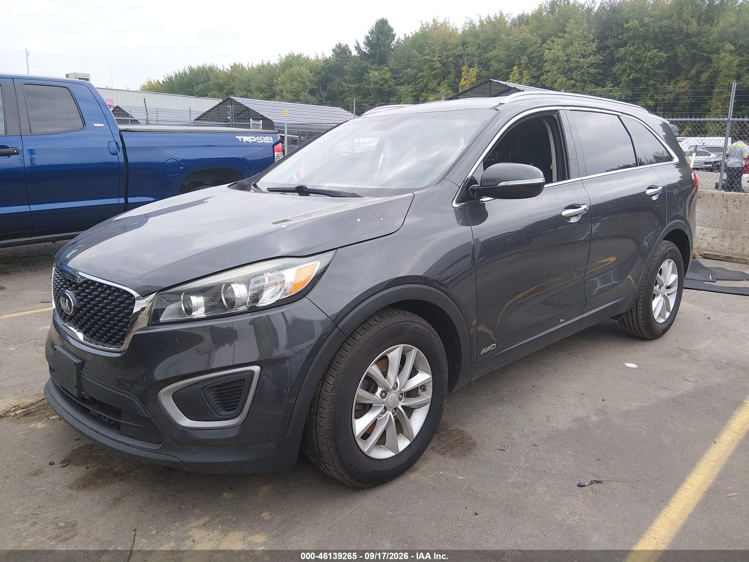 2017 KIA SORENTO 2.4L LX — I2
