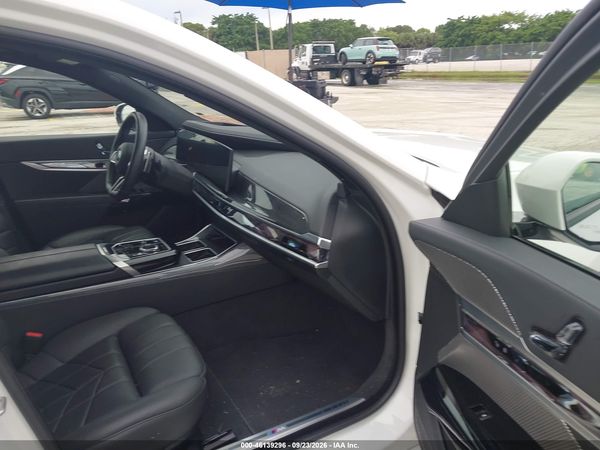 2026 BMW 740I — I5