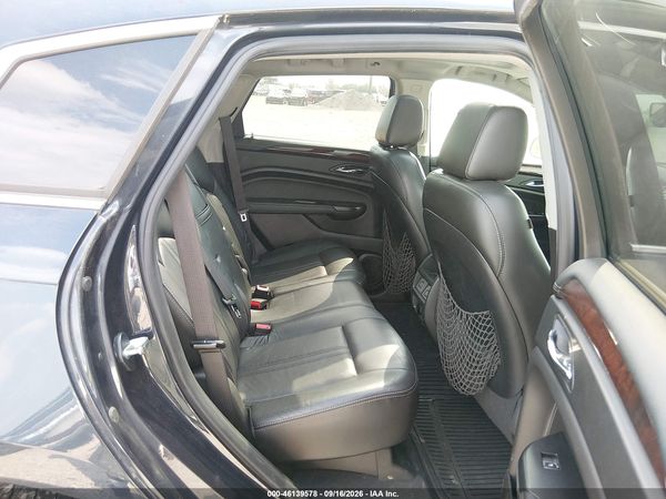 2016 CADILLAC SRX LUXURY COLLECTION — I8