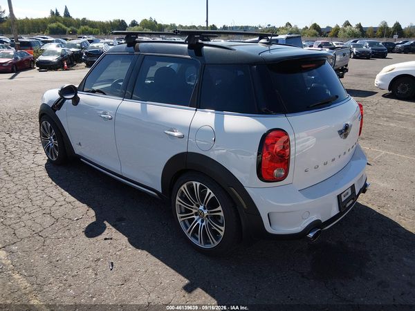 2015 MINI COUNTRYMAN COOPER S — I3