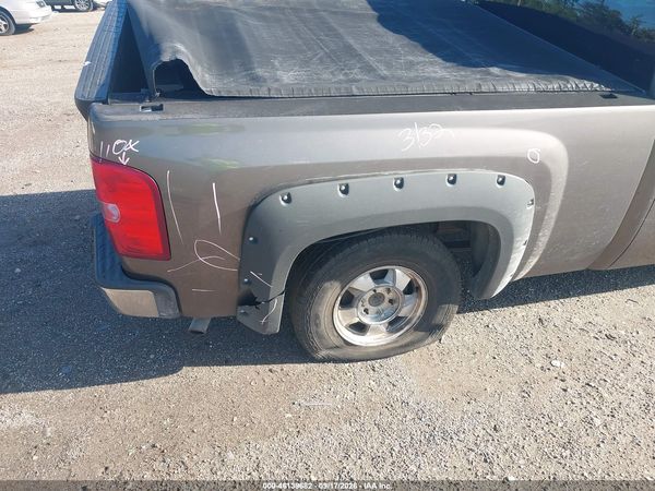 2012 CHEVROLET SILVERADO 1500 LT — I152