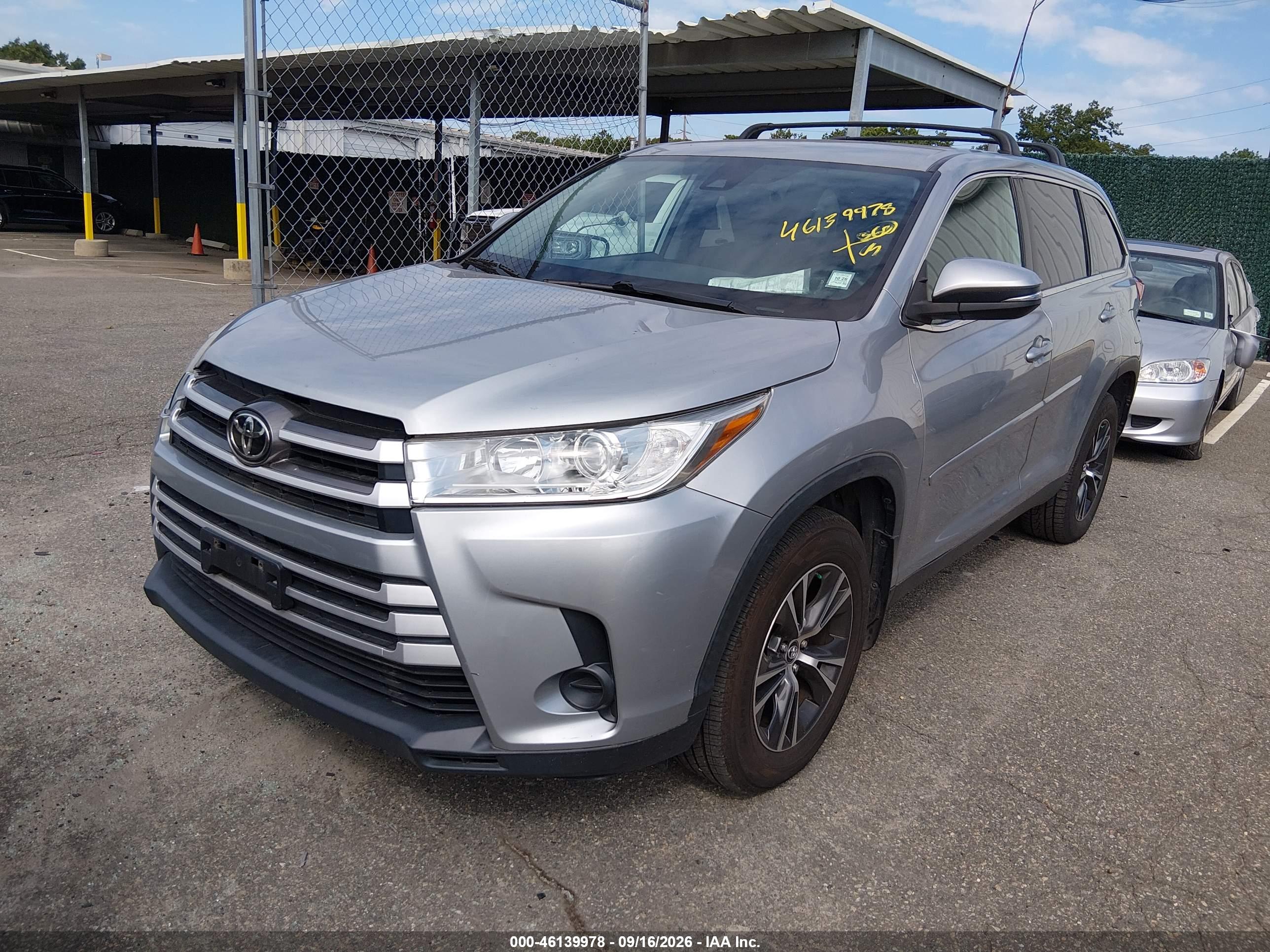 2019 TOYOTA HIGHLANDER LE — I2