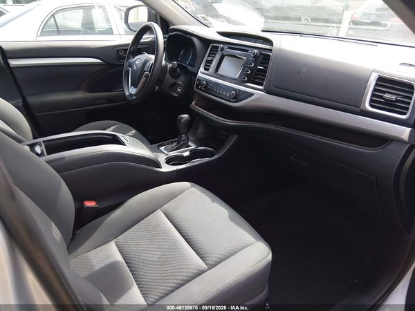 2019 TOYOTA HIGHLANDER LE — I5
