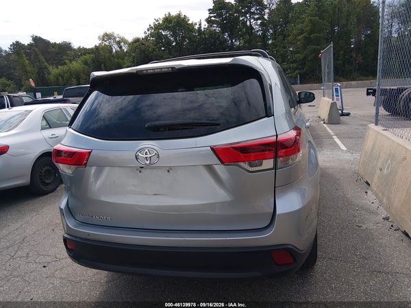 2019 TOYOTA HIGHLANDER LE — I119