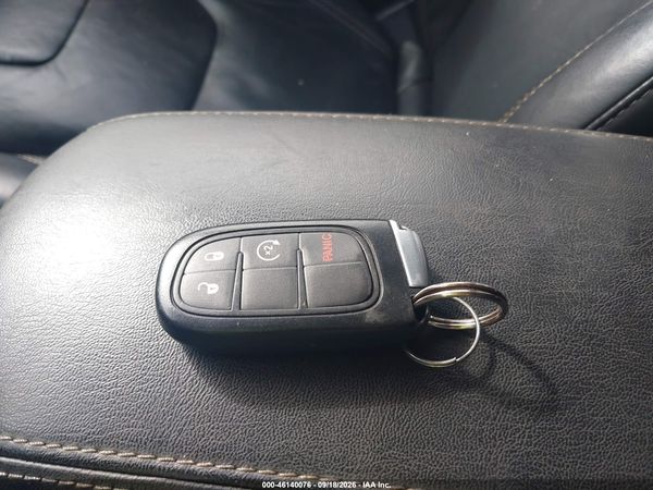 2016 JEEP CHEROKEE LIMITED — I11