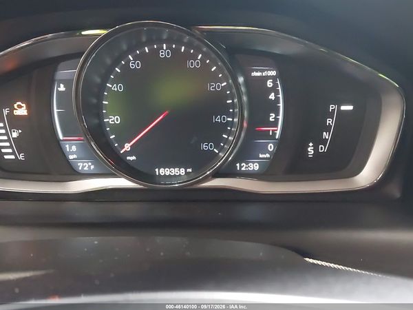 2016 VOLVO XC60 T6 DRIVE-E — I7