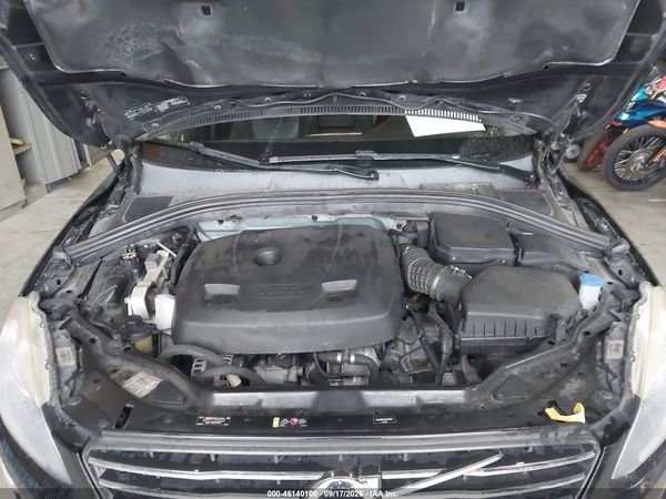 2016 VOLVO XC60 T6 DRIVE-E — I10