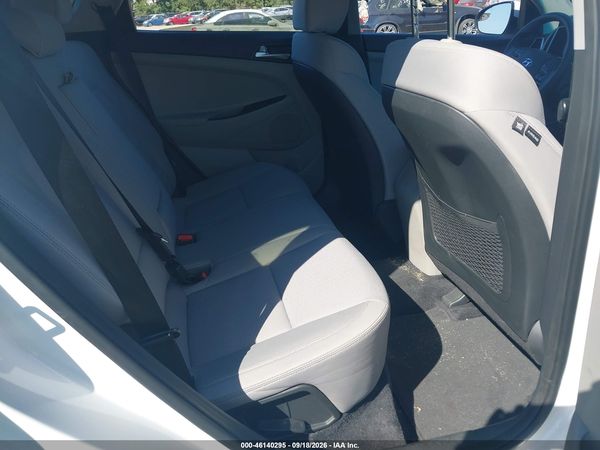 2019 HYUNDAI TUCSON SE — I8