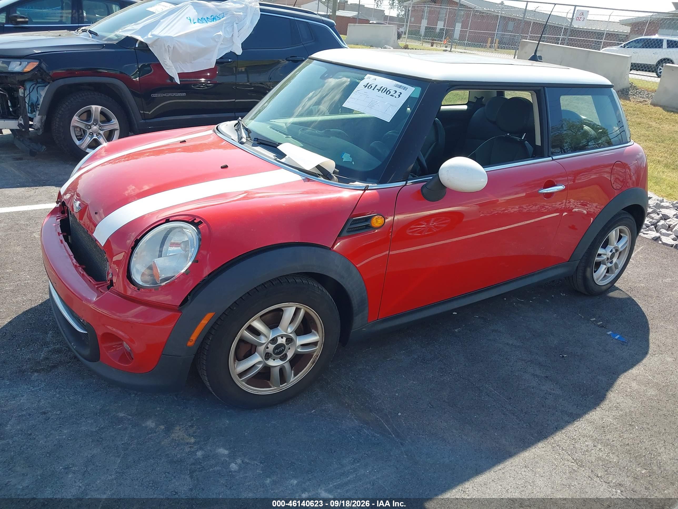 2013 MINI HARDTOP COOPER — I2