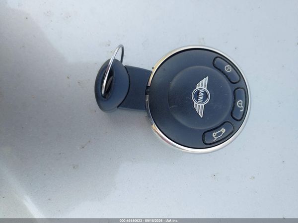 2013 MINI HARDTOP COOPER — I11
