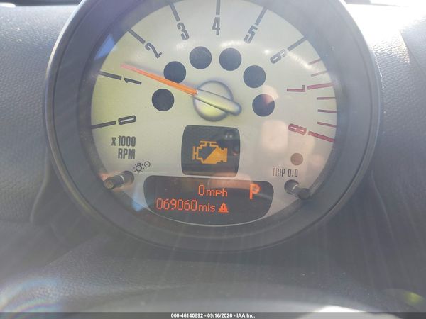 2014 MINI COUNTRYMAN COOPER S — I7