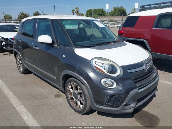 2014 FIAT 500L TREKKING — I1