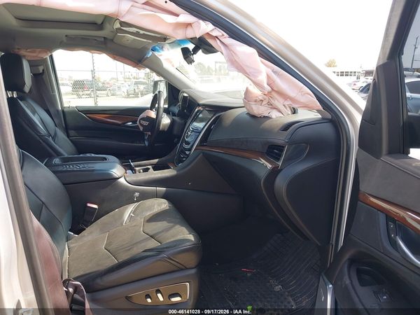 2017 CADILLAC ESCALADE LUXURY — I5