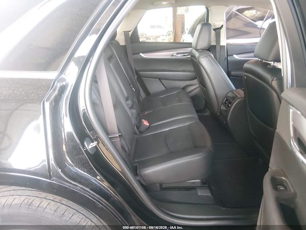 2017 CADILLAC XT5 LUXURY — I8