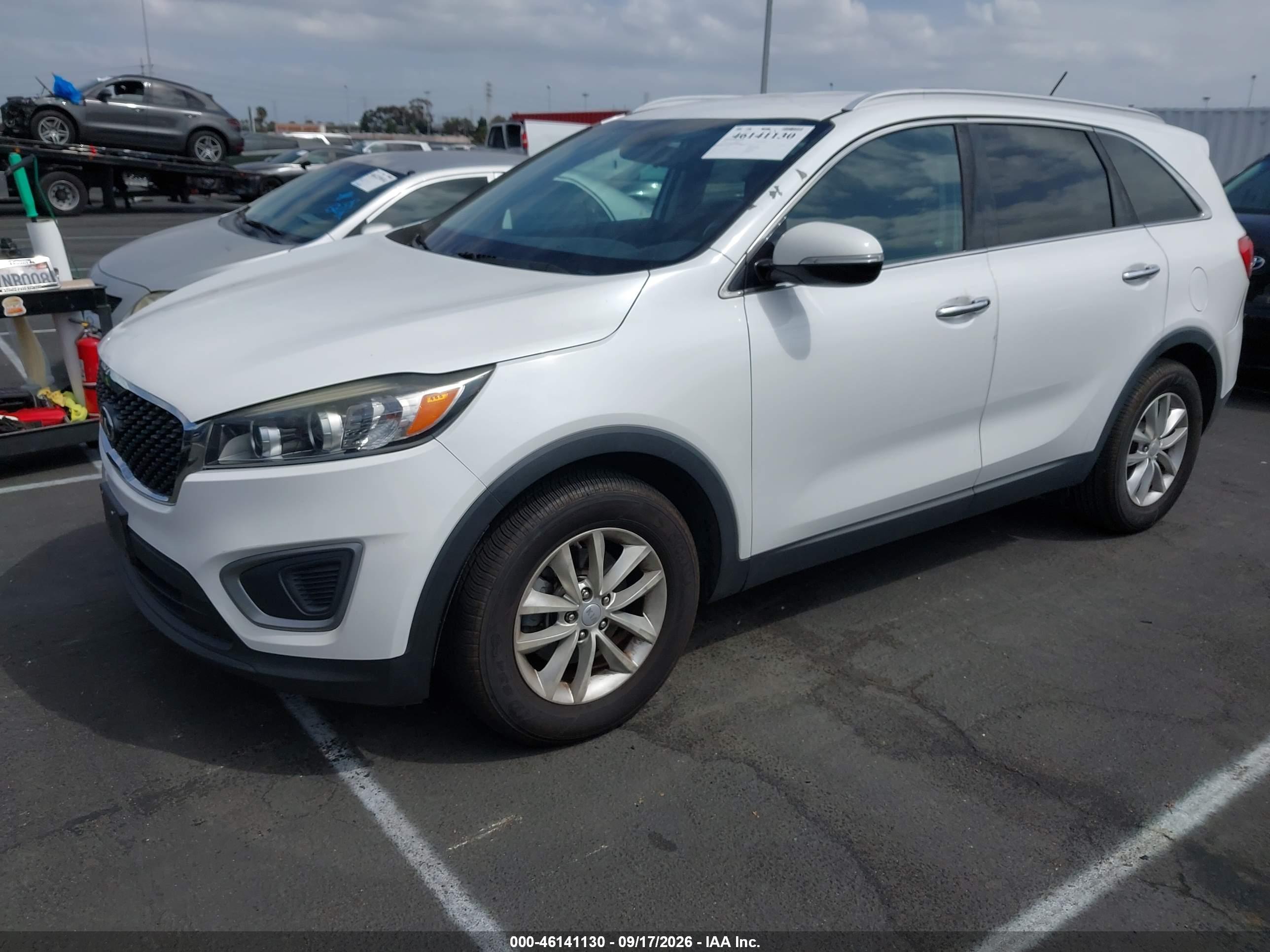 2017 KIA SORENTO 3.3L LX — I2
