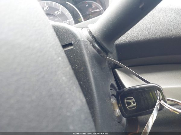 2014 HONDA CR-V LX — I11