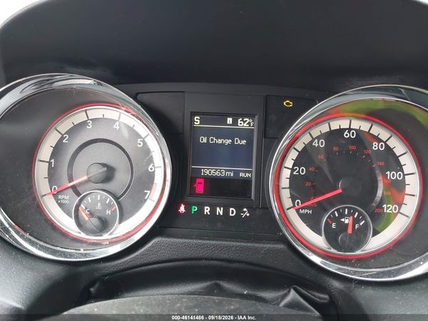 2016 DODGE GRAND CARAVAN R/T — I7