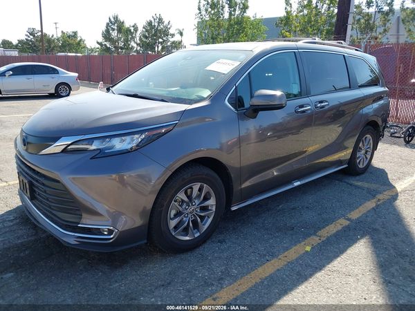 2022 TOYOTA SIENNA — I2