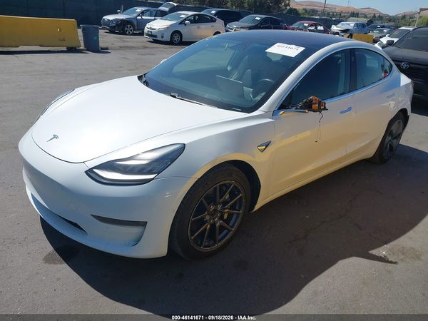 2018 TESLA MODEL 3 — I2