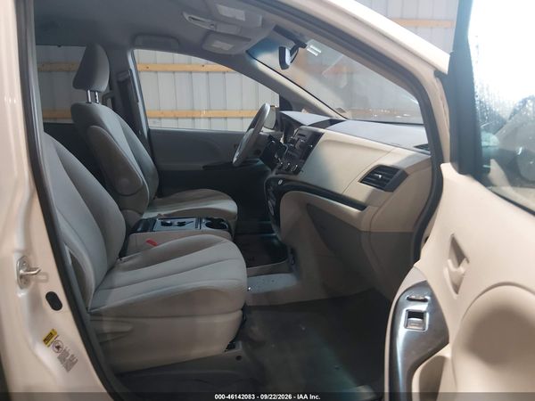 2012 TOYOTA SIENNA LE V6 8 PASSENGER — I5