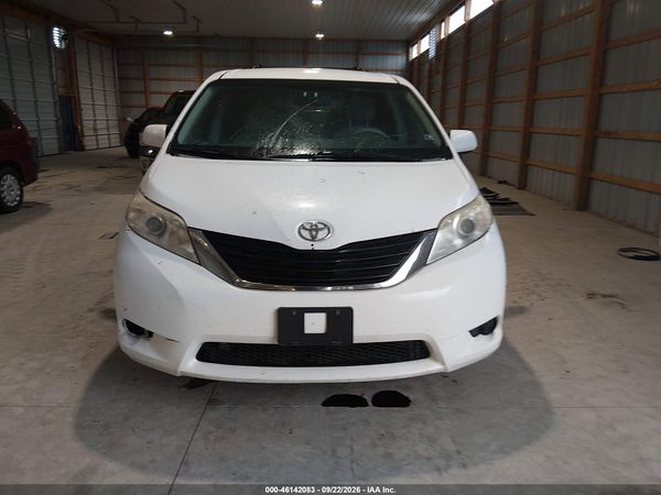 2012 TOYOTA SIENNA LE V6 8 PASSENGER — I115