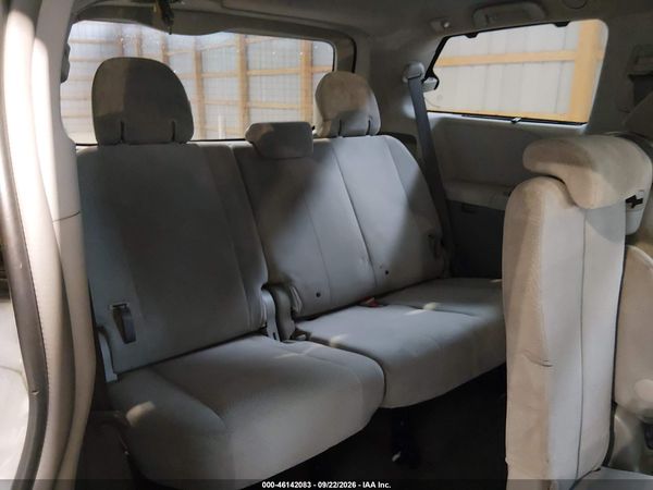 2012 TOYOTA SIENNA LE V6 8 PASSENGER — I152